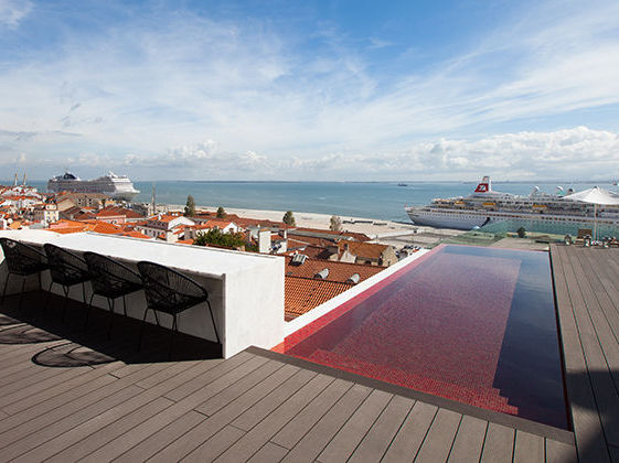 memmo-alfama-swimming-pool-hotels-lisbon1