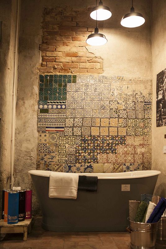 10877948934_4d28a5a651_c