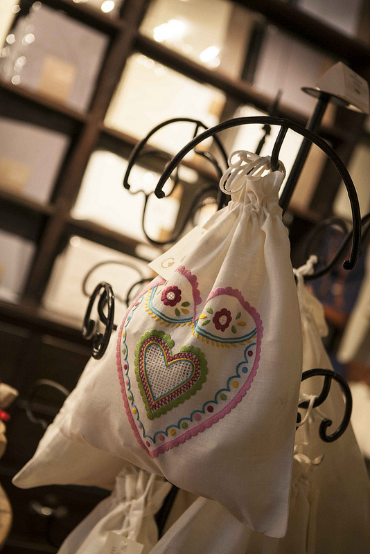 10877949434_2bd189a203_c